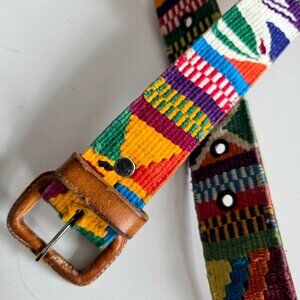 Handmade woven multicolored unisex belt.